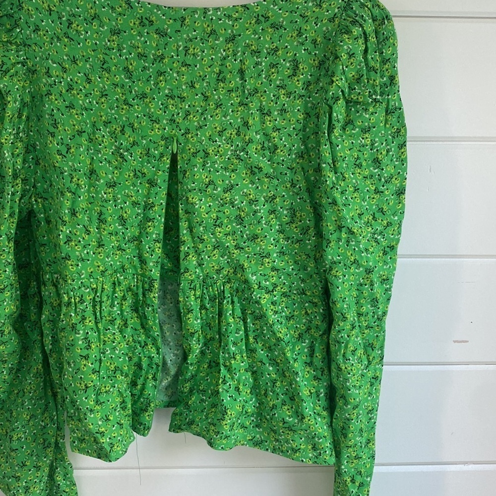 AFRM | Green Floral Long Sleeve Smocked Crop Top | Great Condition - Picture 7 of 7